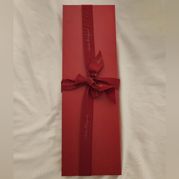 BNIB Salvatore Ferragammo Dolphin Print Silk Tie - Picture 1 of 6